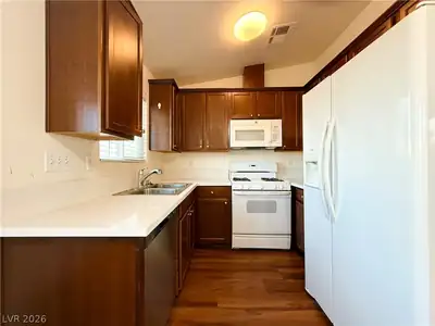 511 Chandler Street Kitchen