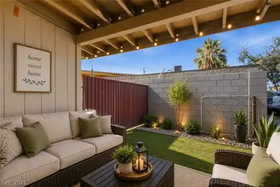 709 North 21st Street Patio