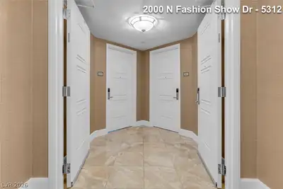 2000 North Fashion Show Drive 5312, Las Vegas, NV 89109 Hallway