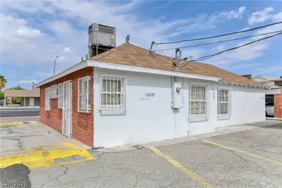 1601 S MARYLAND, Las Vegas, NV 89104 Parking