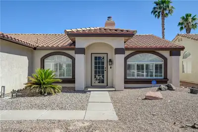 2583 Hummingbird Hill Avenue, Henderson, NV 89074 Front of Structure
