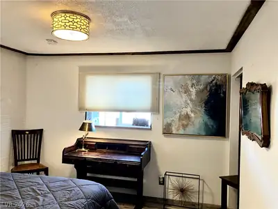 300 West Reibel Street Bedroom