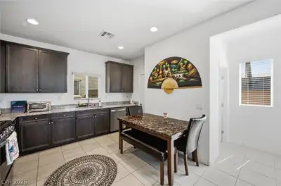 1606 Wilder Crossing Ct Kitchen