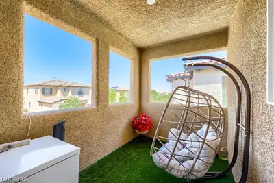 615 Little Moon Avenue Patio