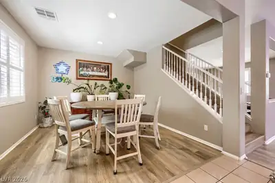 615 Little Moon Avenue Dining Area
