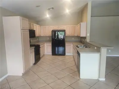 5599 River Highlands Place, Las Vegas, NV 89122 Kitchen