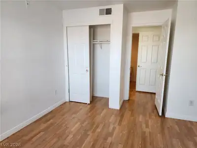 231 West Horizon Ridge Parkway 1127 Bedroom