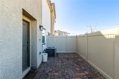 2829 Champagne Gold Avenue, North Las Vegas, NV 89086 Patio