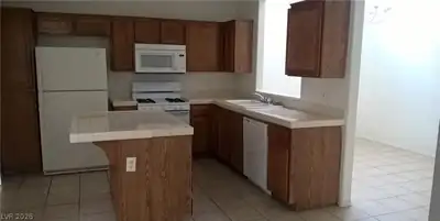 1109 Storke Lane, Las Vegas, NV 89134 Kitchen