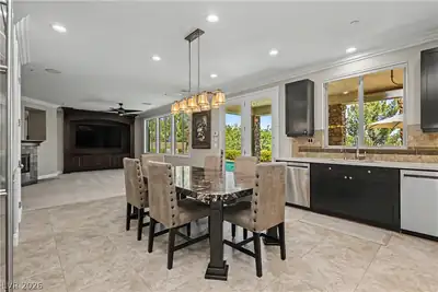 1268 Vietti Street Dining Area