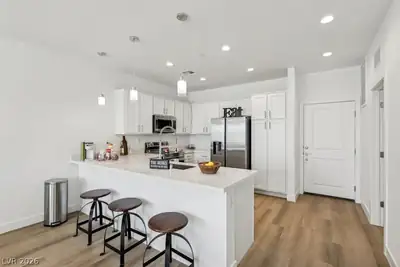 10543 Triumph Valley Way, Las Vegas, NV 89166 Kitchen