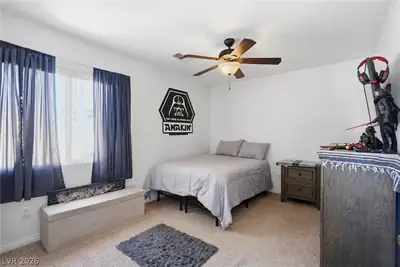 9752 Lookout Canyon Court Bedroom