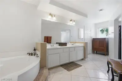 9752 Lookout Canyon Court Primary Bathroom