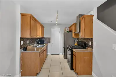 5330 East Charleston Boulevard 20 Kitchen
