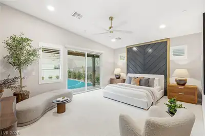 397 Vista Sunset Avenue Bedroom