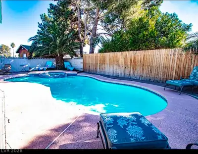 6605 Hyde Avenue, Las Vegas, NV 89107 Pool