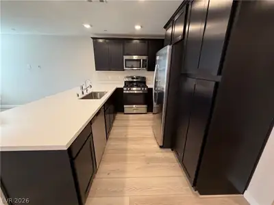 6276 Foxes Dale Street, Las Vegas, NV 89166 Kitchen