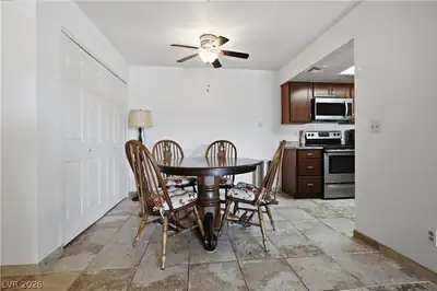 3550 Bay Sands Drive 3042 Dining Area