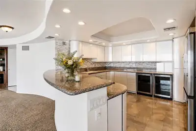 3111 Bel Air Drive 25B Kitchen
