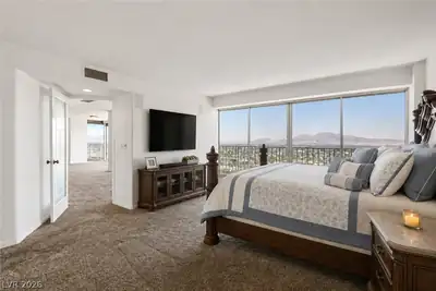 3111 Bel Air Drive 25B Bedroom