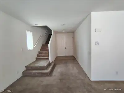 8166 Minots Ledge Avenue, Las Vegas, NV 89147 Entry