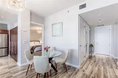 4471 Dean Martin Drive 2908 Dining Area