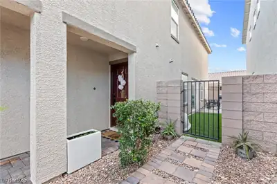 9247 Quartz Hills Avenue, Las Vegas, NV 89178 Front of Structure