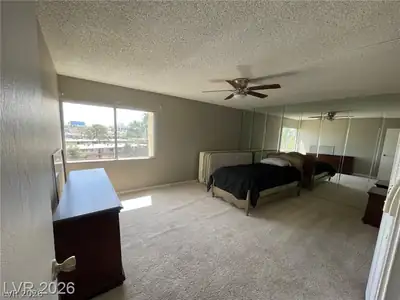 750 South Royal Crest Circle 351 Bedroom