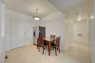 5250 South Rainbow Boulevard 1048 Kitchen