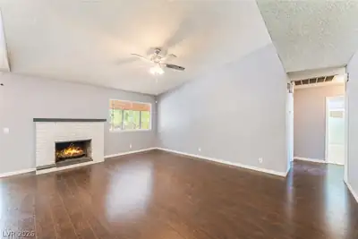4268 Hampshire Circle, Las Vegas, NV 89121 Living Room