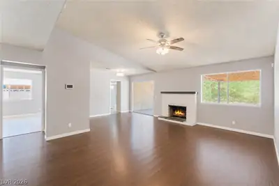 4268 Hampshire Circle, Las Vegas, NV 89121 Living Room