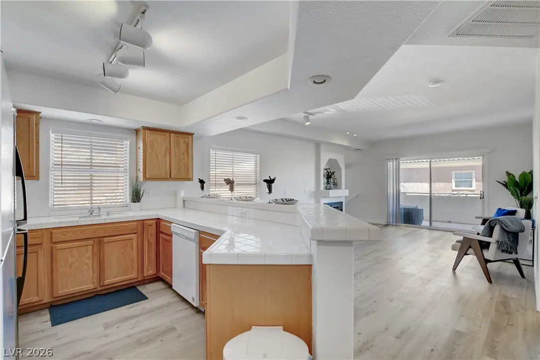 3600 Arginis Street 201