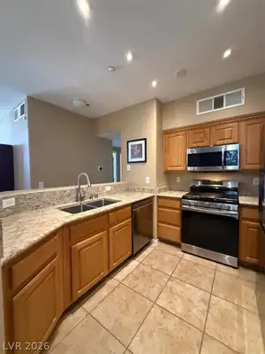50 Aura De Blanco Street 3201 Kitchen