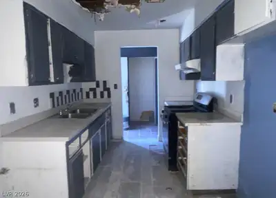1408 Ferguson Avenue, North Las Vegas, NV 89030 Kitchen