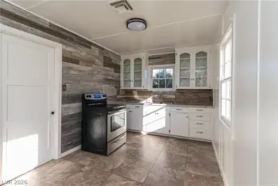 616 6th Street, Boulder City, NV 89005 Kitchen