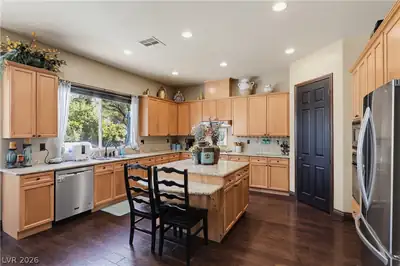 5620 Benevento Court, Las Vegas, NV 89141 Kitchen