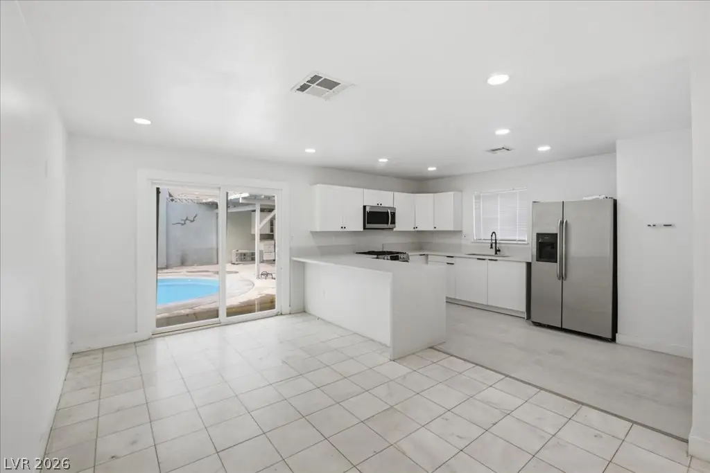 4013 Esmeralda Avenue, Las Vegas, NV 89102