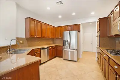 2353 Orangeburg Place Kitchen