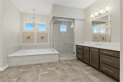 8479 Hickam Avenue, Las Vegas, NV 89129 Primary Bathroom