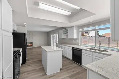 5212 Dancer Way, Las Vegas, NV 89107 Kitchen