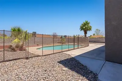 5212 Dancer Way, Las Vegas, NV 89107 Pool