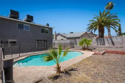 5212 Dancer Way, Las Vegas, NV 89107 Back of Structure