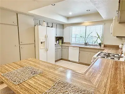4175 Santa Terrasa Place, Las Vegas, NV 89121 Kitchen