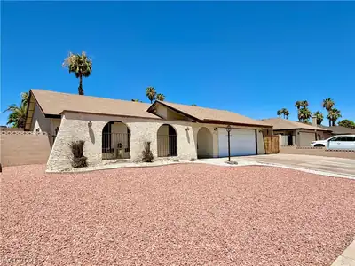 4175 Santa Terrasa Place, Las Vegas, NV 89121 Front of Structure