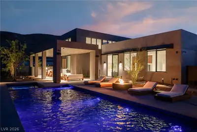10 Sanctuary Peak Court, Henderson, NV 89012 