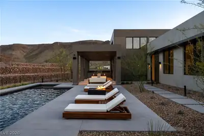 10 Sanctuary Peak Court, Henderson, NV 89012 Patio