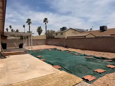6357 Sparrow Lane Yard