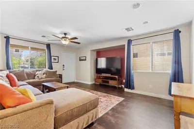 10553 Pueblo Springs Street Living Room