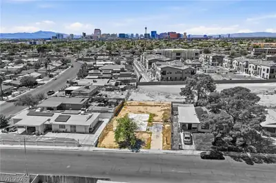 609 Gilday Avenue North Las Vegas, NV 89030