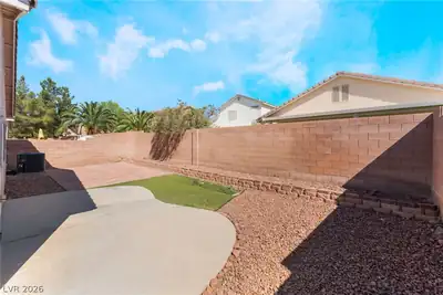 6249 Highland Gardens Drive, North Las Vegas, NV 89031 Yard